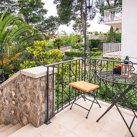Guesthouse Villa Maria Malinska Exterior photo